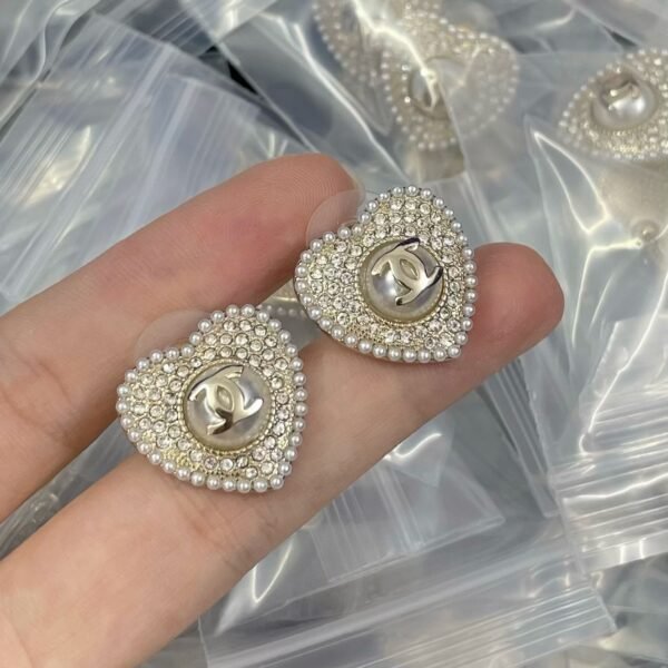 CHANEL Earring AS20250805
